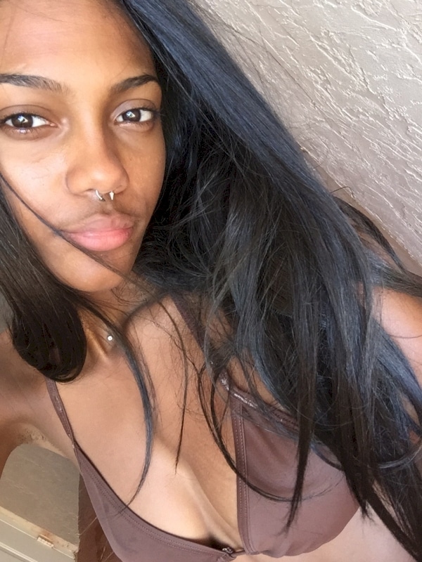 Une femme black sur Aubervilliers pour un bon plan